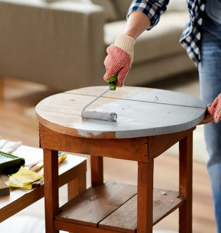 Restaurer un meuble en bois : les étapes et le matériel indispensables -  Côté Maison